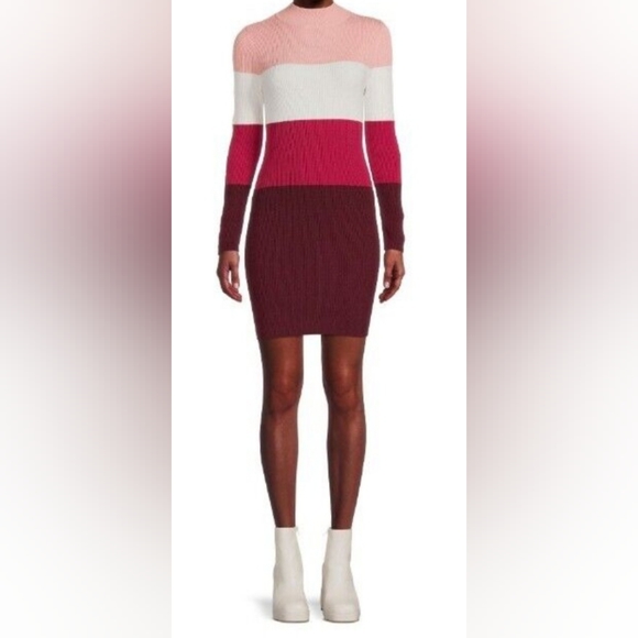 Dresses & Skirts - Junior no boundaries dress 🆕🆕 without tags size small
